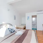 Neno Apartment